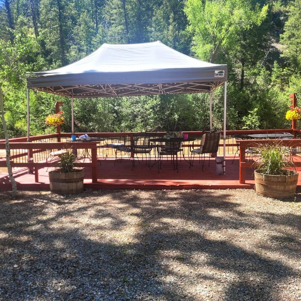 Dolores Outpost Motel On The River מראה חיצוני תמונה